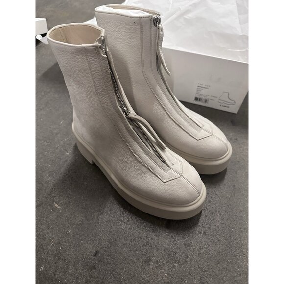 The Row Zipped Booties Beige Ankle Suede Leather - Picture 5 of 9